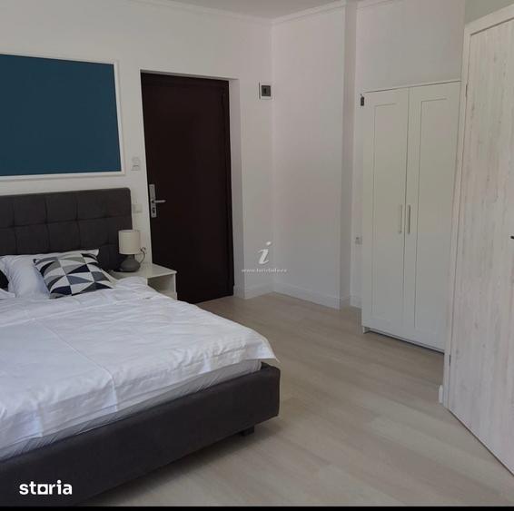Casă cu Teren 900 Mp în Central