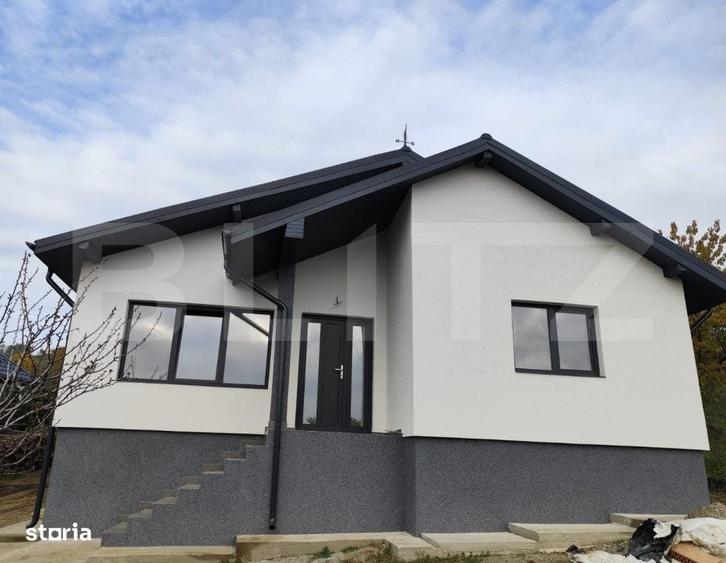 Casă cu 3 camere cu Teren 450 Mp în Tomești