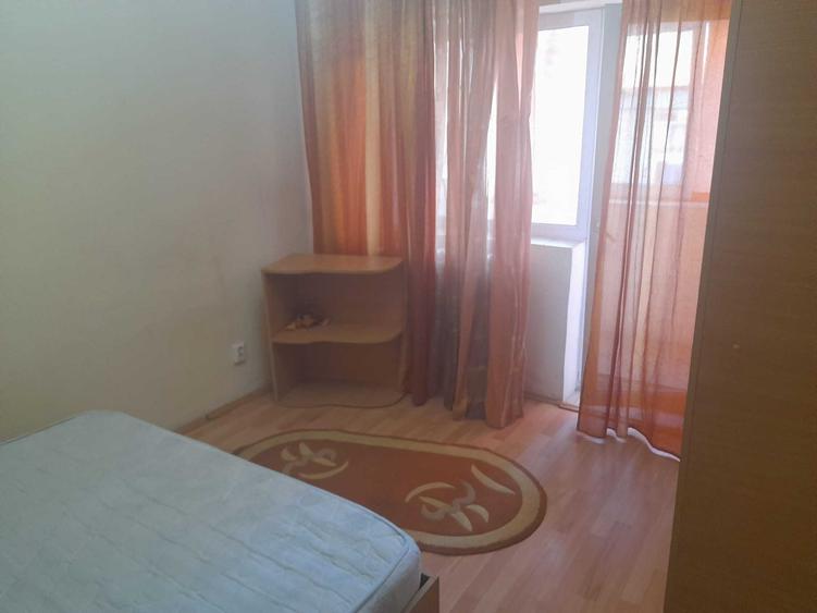 Apartament cu 3 camere decomandat în Lăpuș