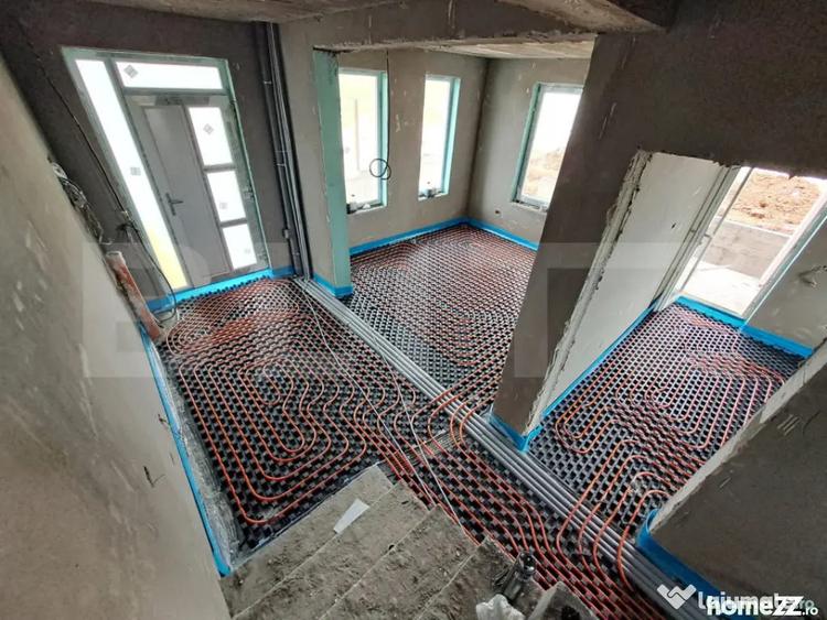 Casă cu 3 camere cu Teren 202 Mp în Central