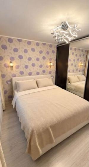 Apartament cu 2 camere decomandat în Poarta 6