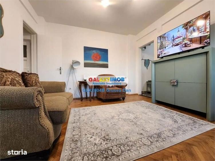 Apartament cu 3 camere, mobilat în Universitate