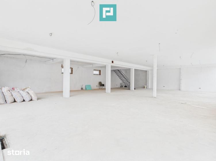 Spațiu comercial, de 198.3 mp, în Cantemir