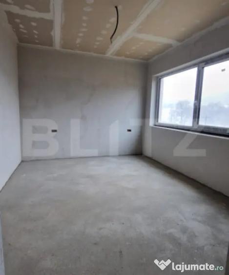 Casă cu 4 camere cu Teren 319 Mp în Stolna
