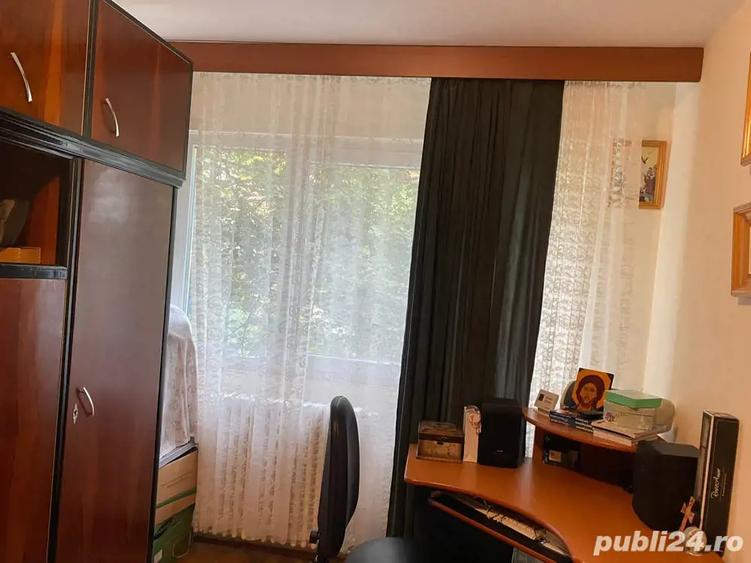 Apartament cu 3 camere în Tătărași