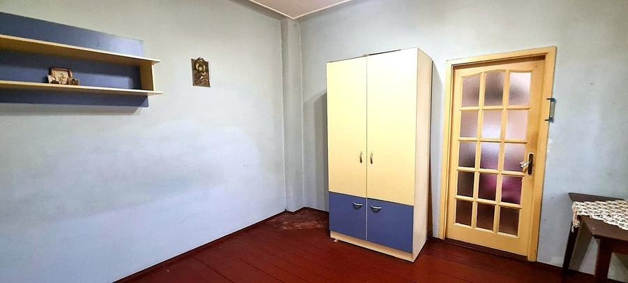 Casă cu 2 camere cu Teren 200 Mp în Titulescu