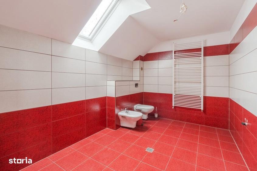 Casă cu 4 camere cu Teren 566 Mp în Borș