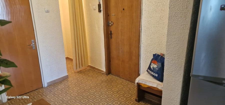 Apartament cu 2 camere decomandat în 1 Mai