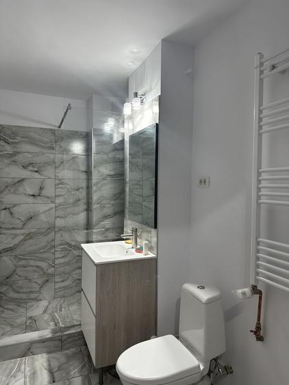Apartament cu 3 camere decomandat în Lotus