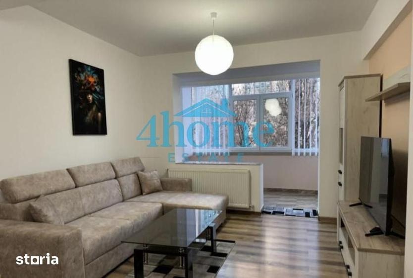 Apartament cu 3 camere în Romană