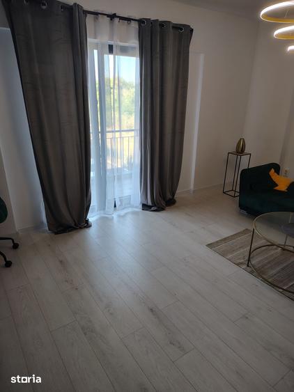 Apartament cu 3 camere decomandat, mobilat în Rahova