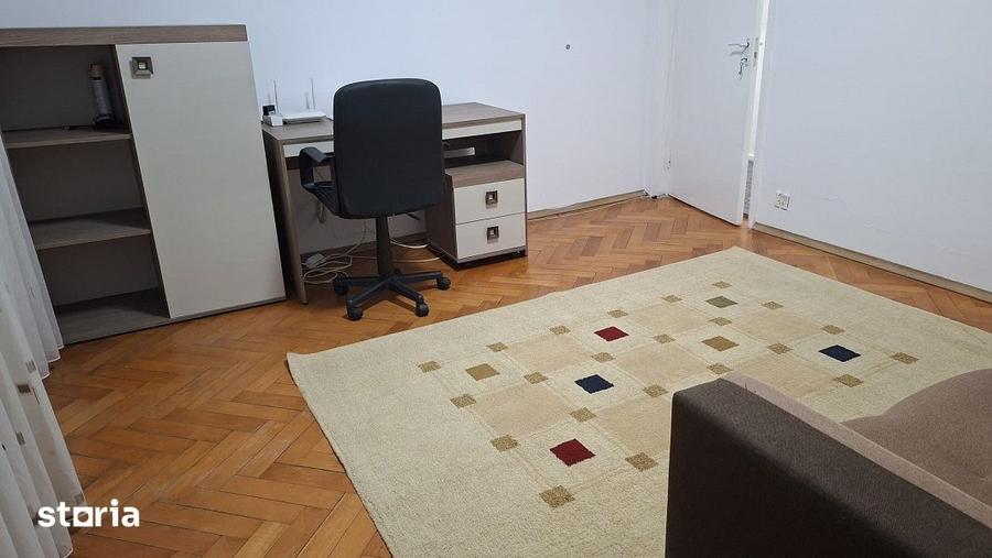 Apartament cu 2 camere decomandat în Podu Roș
