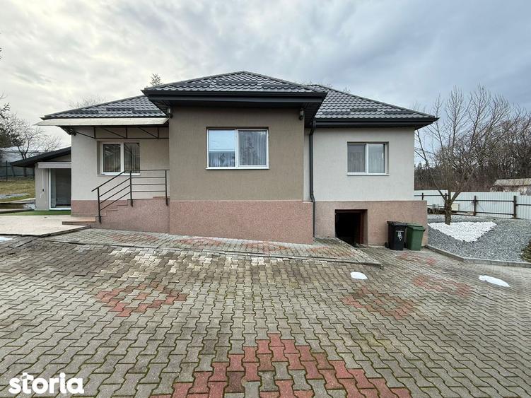 Casă cu 3 camere cu Canalizare în Făget