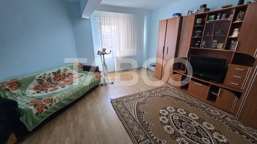 Apartament cu 2 camere decomandat, mobilat în Ștrand
