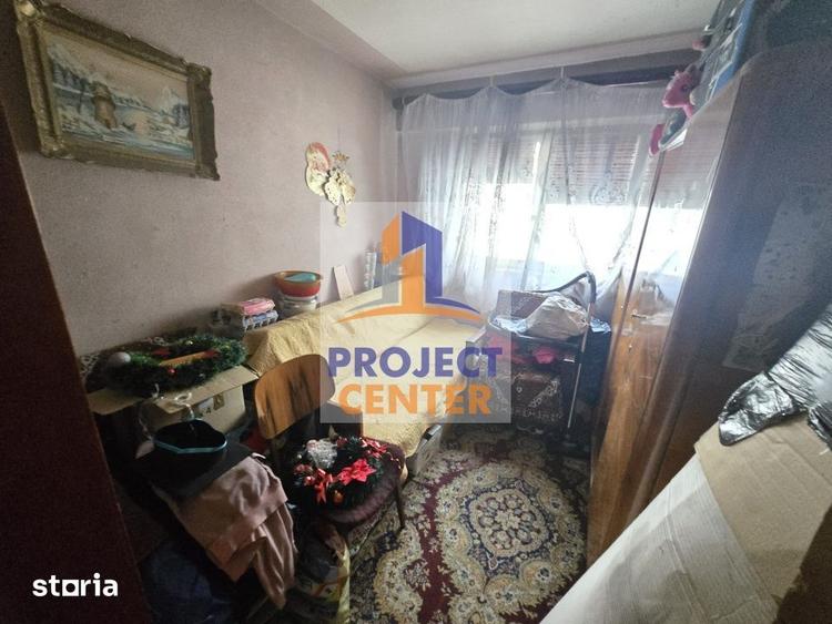Apartament cu 4 camere decomandat în Ciupercenii Noi