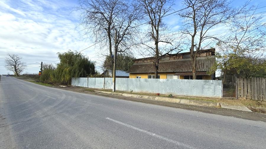 Spațiu industrial, de 200 mp, în Însurăței