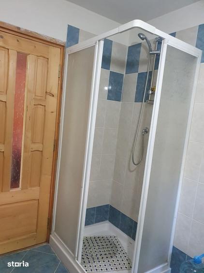 Casă cu 3 camere cu Teren 800 Mp în Central