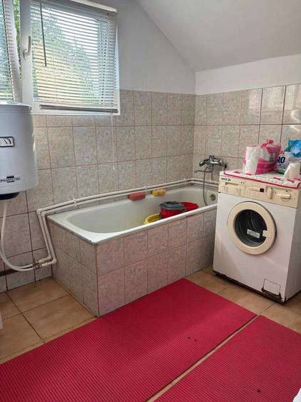 Casă cu 4 camere în Priboaia