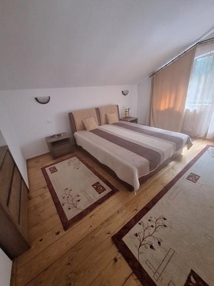 Duplex cu 4 camere cu Canalizare în Râu de Mori