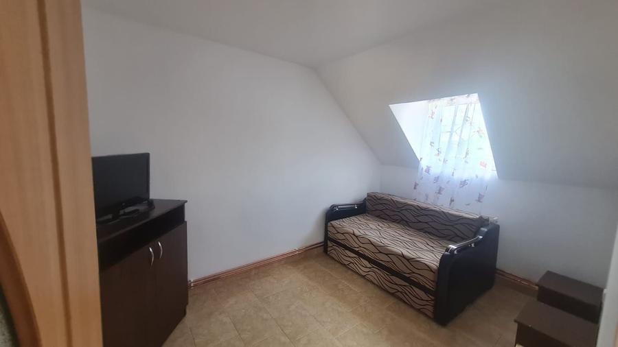Apartament cu 3 camere, mobilat în Trei Stejari — fotografia 3