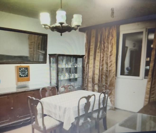 Apartament cu 3 camere decomandat în Rahova