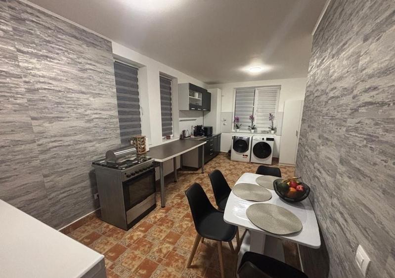 Casă individuală cu 4 camere cu Canalizare în Europa