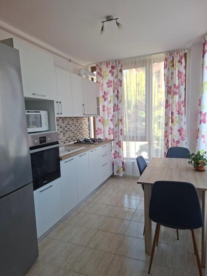 Apartament cu 2 camere semidecomandat în Aradului