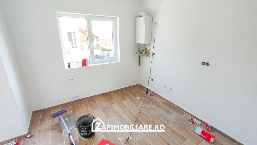 Duplex cu 4 camere cu Canalizare în Sâncraiu de Mureș