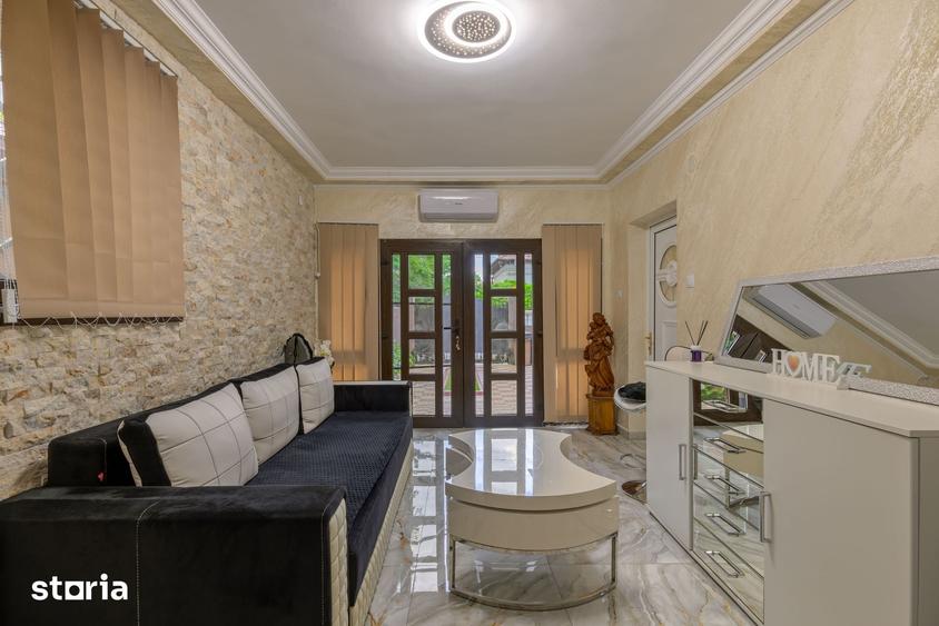Casă cu 6 camere cu Teren 252 Mp în 23 August