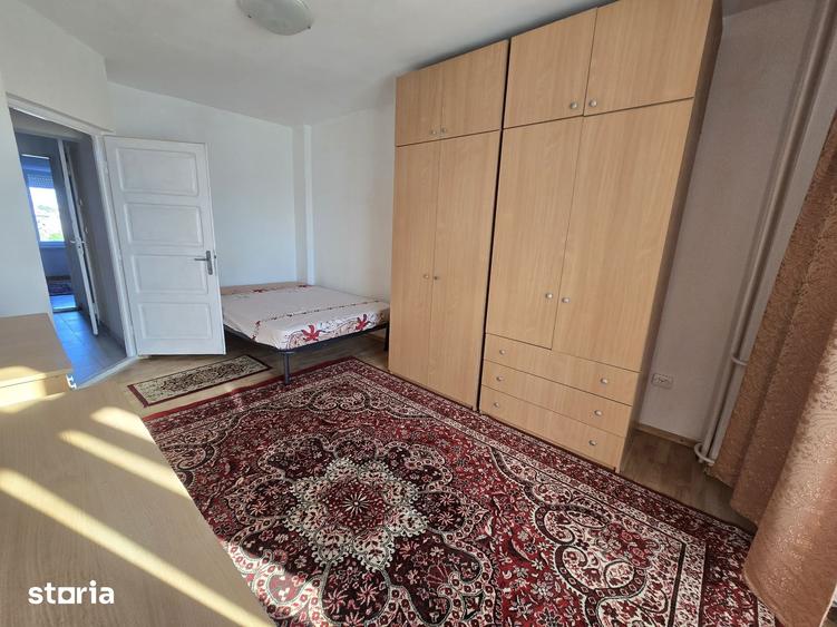 Apartament cu 2 camere decomandat în Intim
