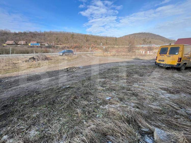 Spațiu comercial, de 1,400 mp, în Exterior Sud