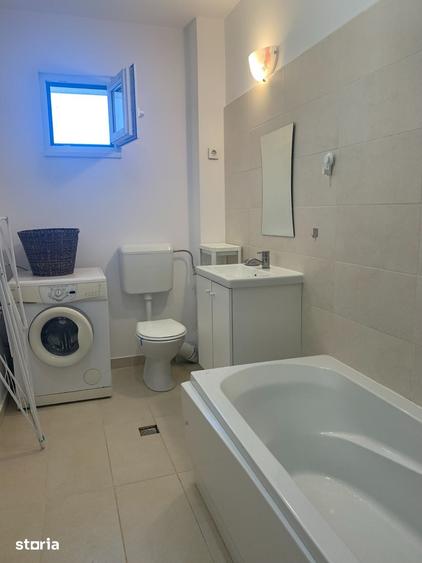 Apartament cu 3 camere semidecomandat în Drumul Taberei