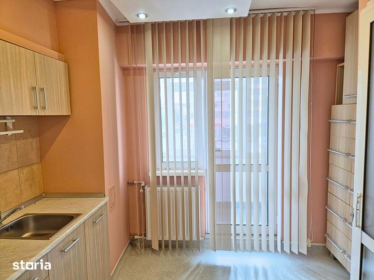 Apartament cu 2 camere decomandat în Ostroveni