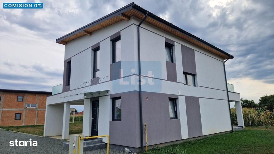 Casă cu 4 camere cu Teren 412 Mp în Recea