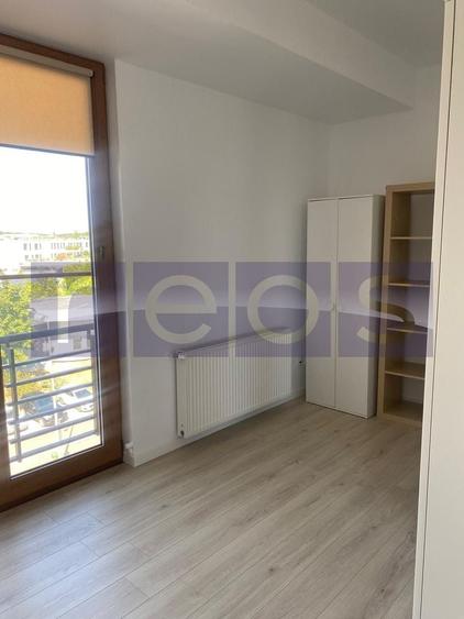 Apartament cu 3 camere decomandat, mobilat în Băneasa
