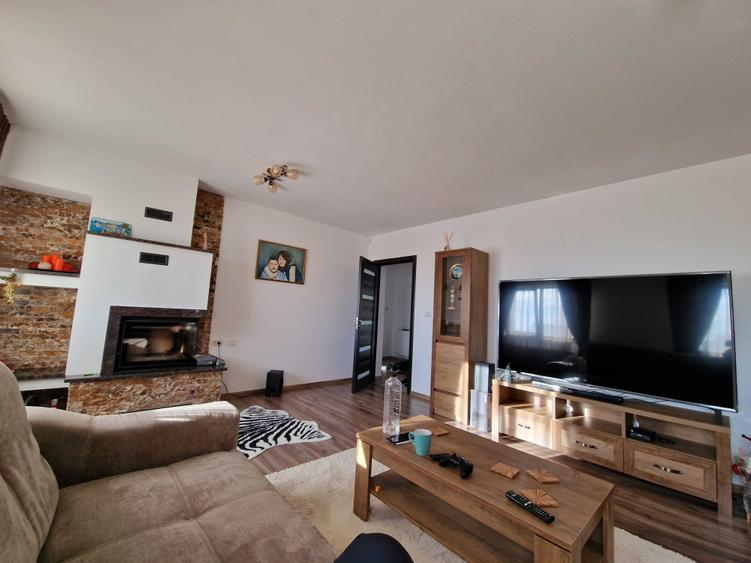 Casă cu 3 camere în Central