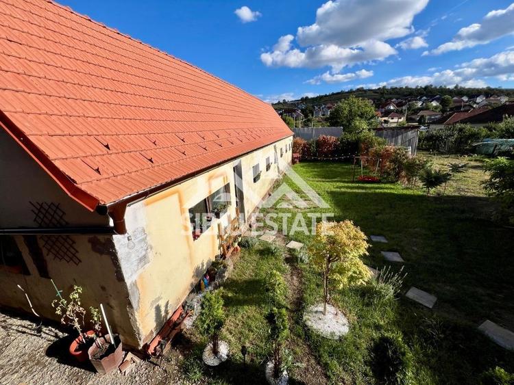 Casă individuală cu 3 camere cu Canalizare în Șura Mare