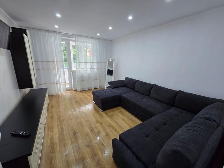 Apartament cu 2 camere decomandat în Mărăței
