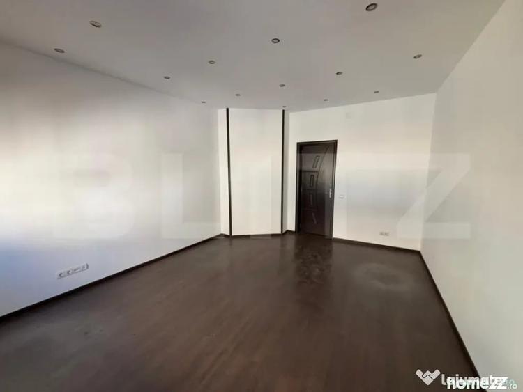 Apartament cu 3 camere decomandat în Ultracentral
