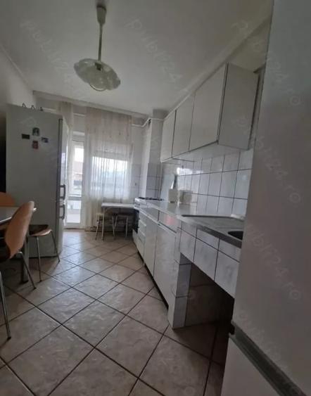 DE VANZARE I APARTAMENT 3 CAMERE I DECOMANDAT I ETAJ 1 I CENTRU I 73 MP I - 4