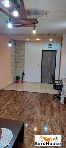Apartament cu 2 camere în Cetate