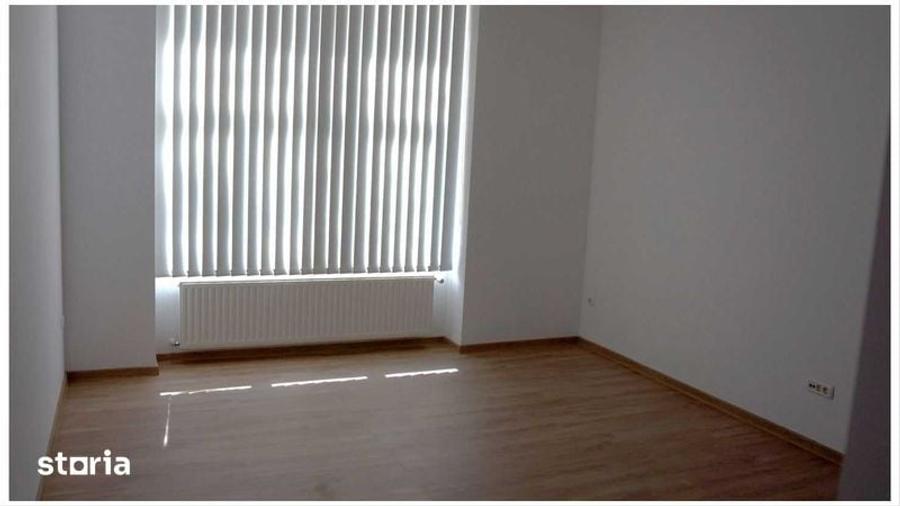 Apartament cu 7 camere pe 2 nivele + o garsoniera - 5