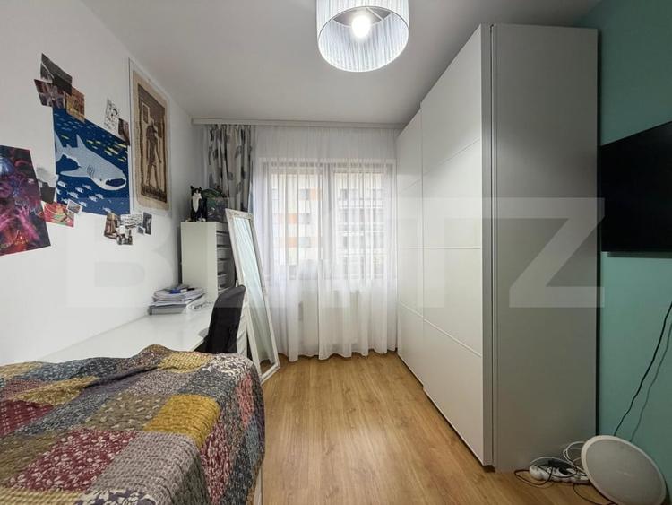 Apartament cu 3 camere decomandat, mobilat în Tractorul