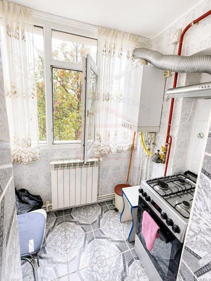 Apartament cu 2 camere decomandat, mobilat în Mazepa 1