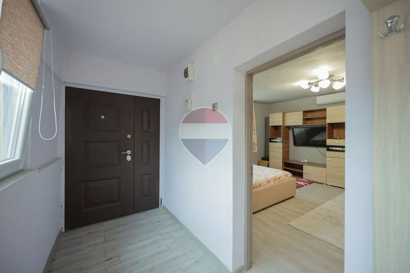Casă cu 3 camere cu Teren 8788 Mp în Forosig