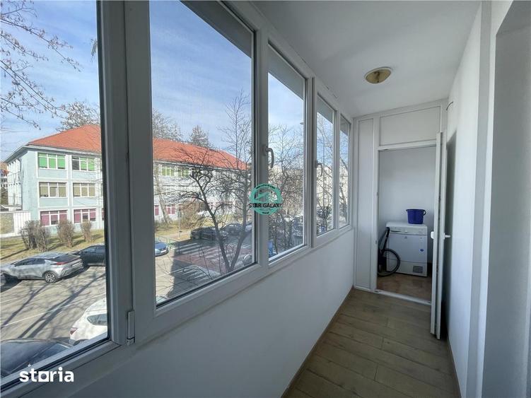 Apartament cu 2 camere semidecomandat, mobilat în Cornișa