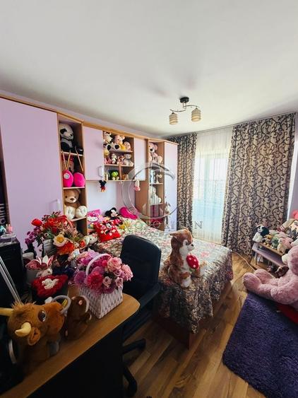Apartament cu 2 camere decomandat, mobilat în Micro 5