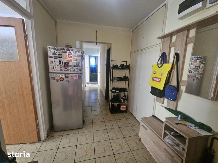 Apartament cu 3 camere în Rahova
