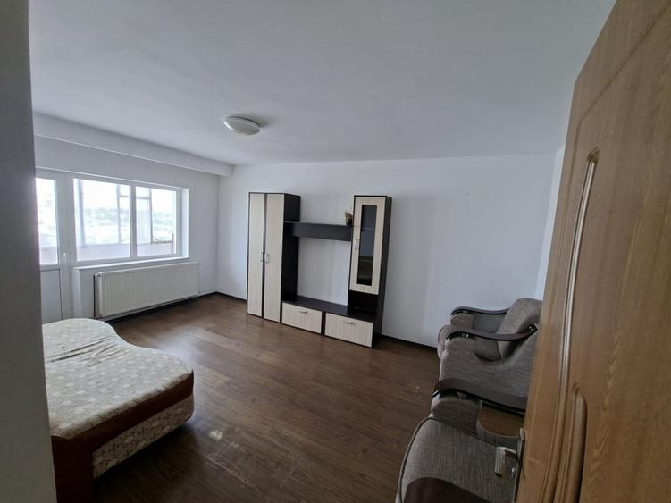 Apartament cu 2 camere decomandat în Sud