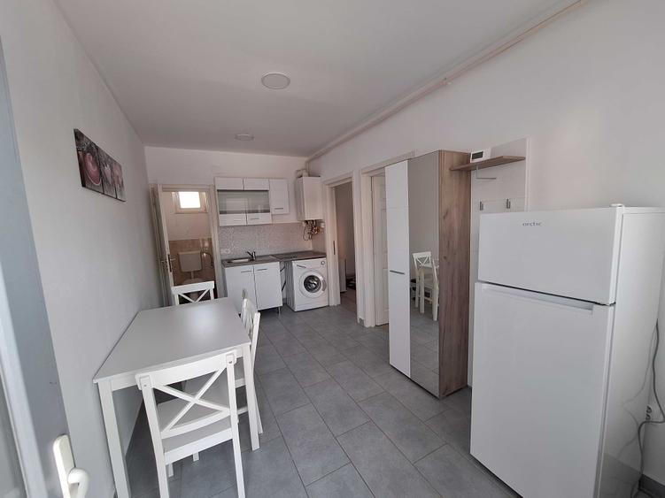 Inchiriez apartament cu 2 camere ultra central - 1